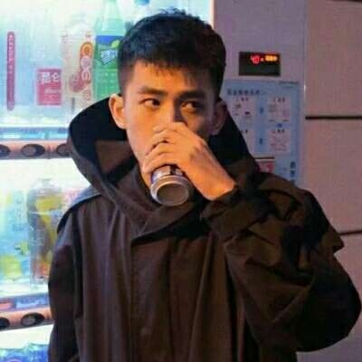 2023最火帅气头像(精选18张)