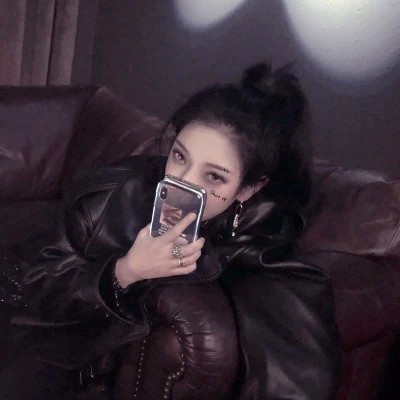 2023最火的拽头像(24张)