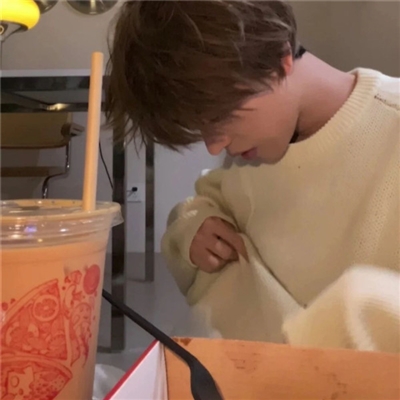 2023男生最帅微信头像(24张)