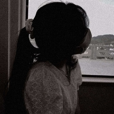 2023年最火的伤感头像(精选24张)