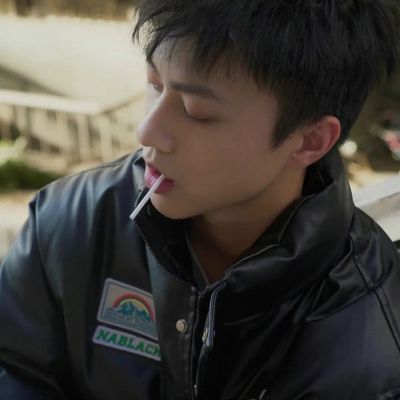 2023年最火的伤感头像(精选24张)