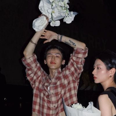 2023最火气质情侣头像(18张)