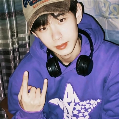 2023最火大叔男生头像(精选24张)