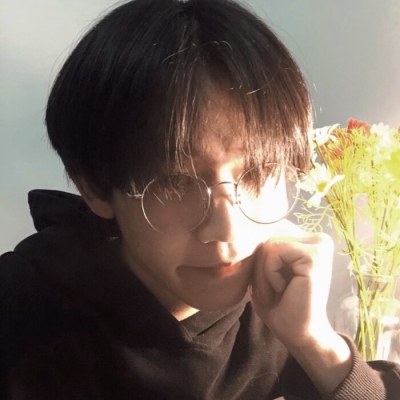 2023高冷最火的头像(精选32张)