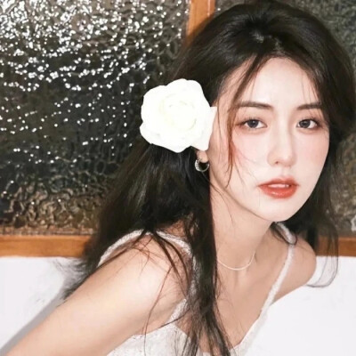 2023年最火版女生头像(26张)