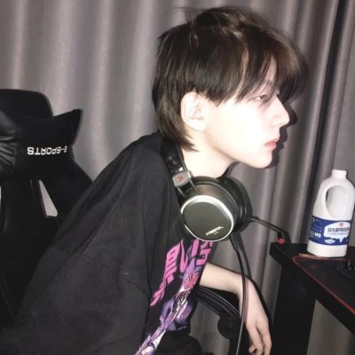 2023最火爆男的头像(精选24张)