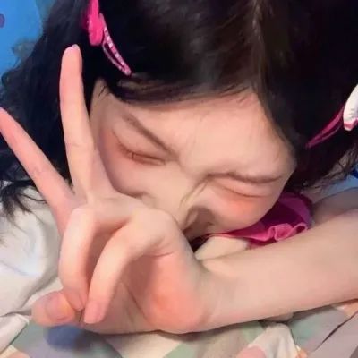 干净又好看的气质头像(24张)