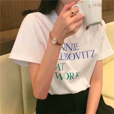 干净又好看的气质头像女(34张)