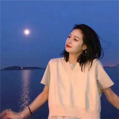 干净又好看的气质头像女(34张)