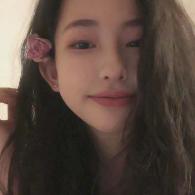 干净又好看的气质头像女(34张)