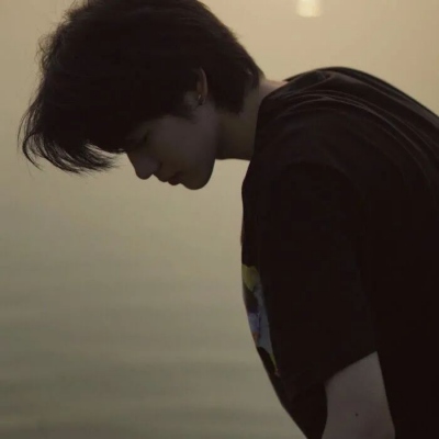 很独特的头像图片男生(精选28张)