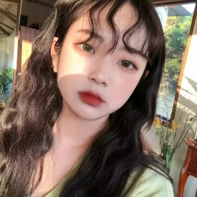 很独特的头像图片女(精选17张)