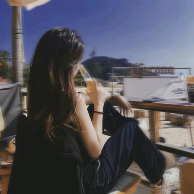 2023最火女生个性头像(24张)