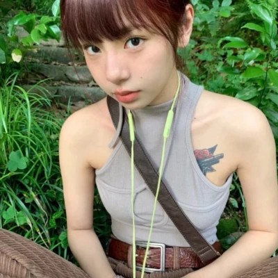 2023最火女生个性头像(24张)