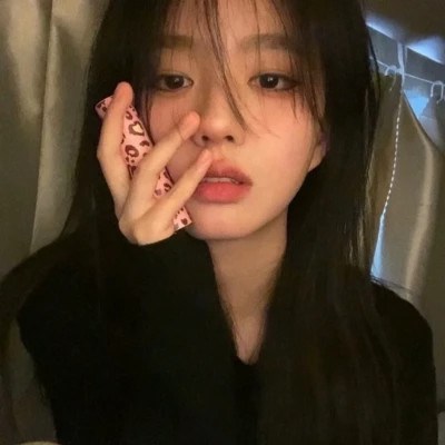 2023最火女生个性头像(24张)