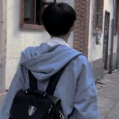 图片壁纸2023最火男生头像(24张)