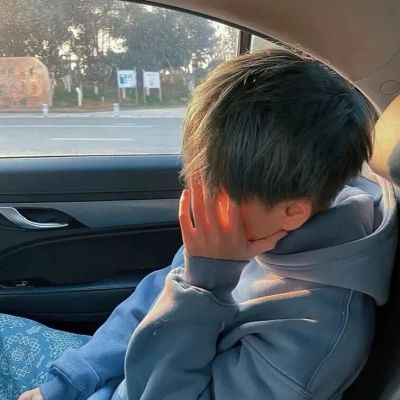 微信头像百看不腻的男(精选24张)