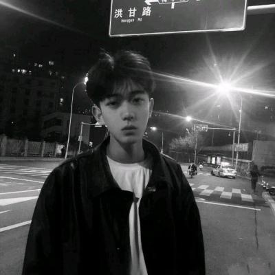 彻底绝望的头像男生(22张)