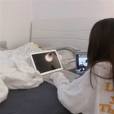 满眼都是遗憾的头像女(24张)