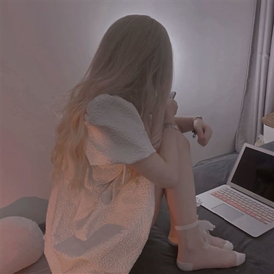 满眼都是遗憾的头像女(24张)