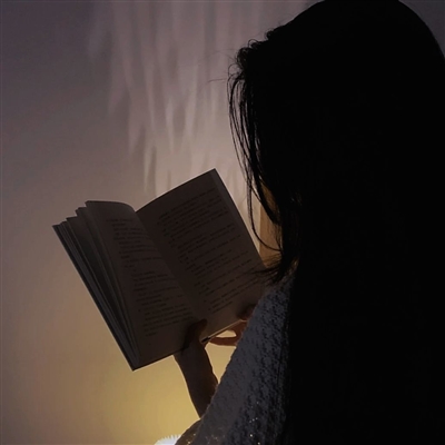 满眼都是遗憾的头像女(24张)