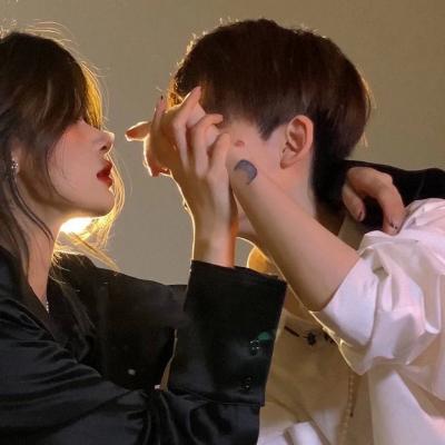 2023最流行情侣的头像(16张)