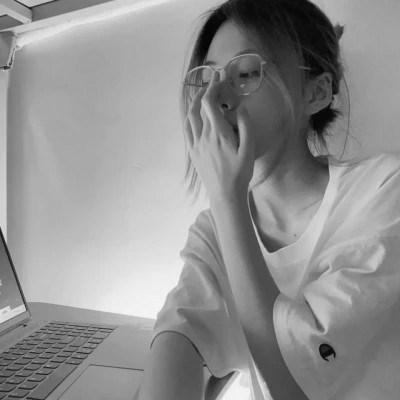 2023年最霸气黑白头像(精选24张)