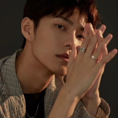 又酷又潮的男生头像(精选24张)