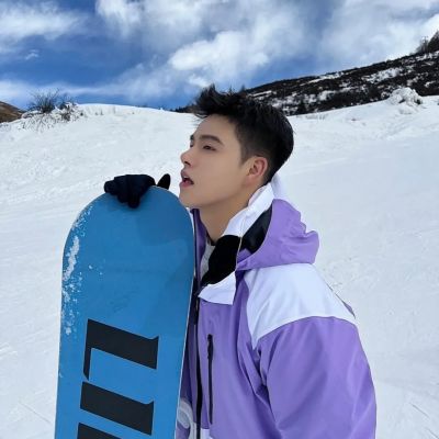 又酷又潮的男生头像(精选24张)