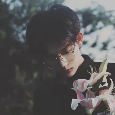 很酷很帅的男生头像真人(32张)