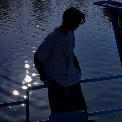 帅气酷到爆的男生头像(21张)