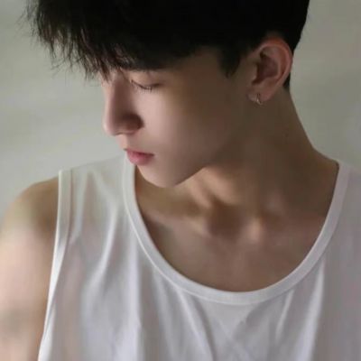 最近比较火的男生头像(27张)