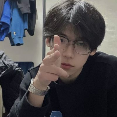 最近比较火的男生头像(27张)