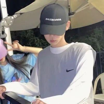 高清2023最火情侣头像一男一女图片(精选20张)