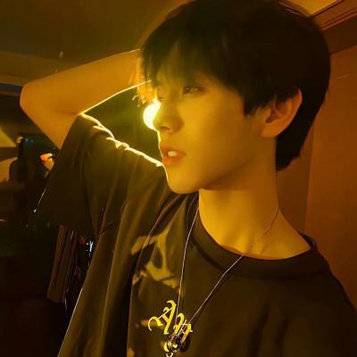 气质唯美清纯情侣头像(精选24张)