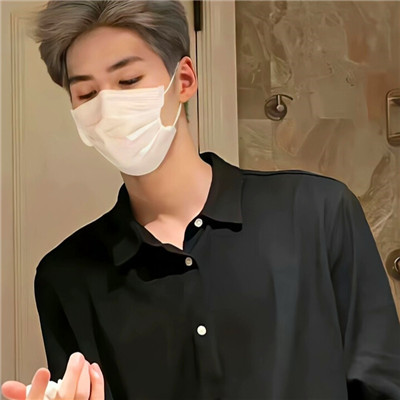 微信头像真人情侣2023最火图片(26张)