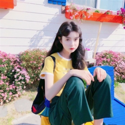 高清成熟气质女人的头像图片(24张)