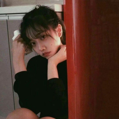 高清成熟气质女人的头像图片(24张)