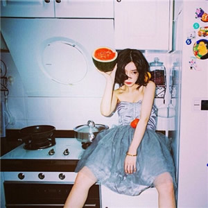 高清头像女生简单气质图片(24张)