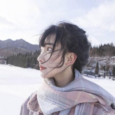 微信头像唯美意境女生清新图片(精选27张)