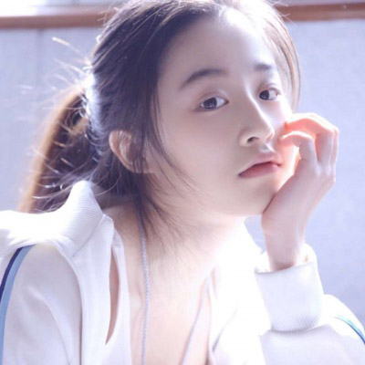 微信头像唯美意境女生清新图片(精选27张)