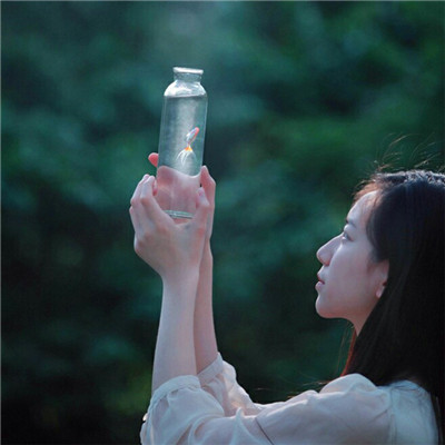 2023最新潮流女生头像(精选24张)