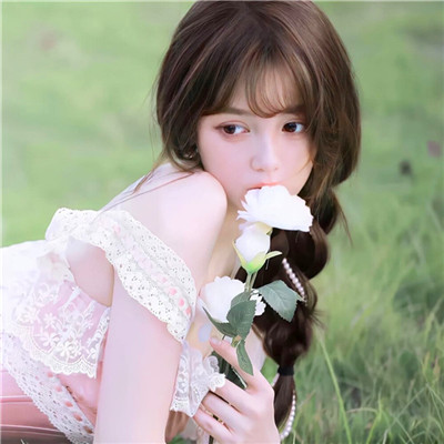 2023最新潮流女生头像(精选24张)