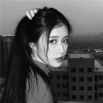 成熟御姐黑白头像(精选24张)