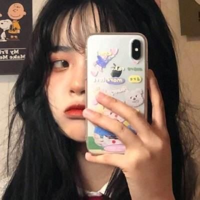 2023年最火挡脸女生头像图片(22张)