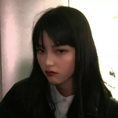 高清伤心流泪的女生头像图片(18张)