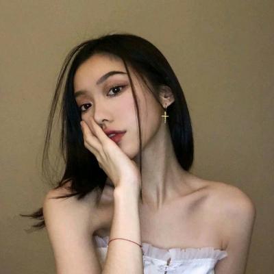 高清高冷自带杀气的头像女生图片(精选15张)