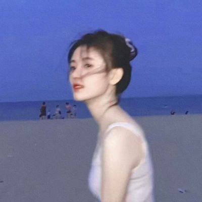 蓝色系清新文艺高清女头图片(21张)