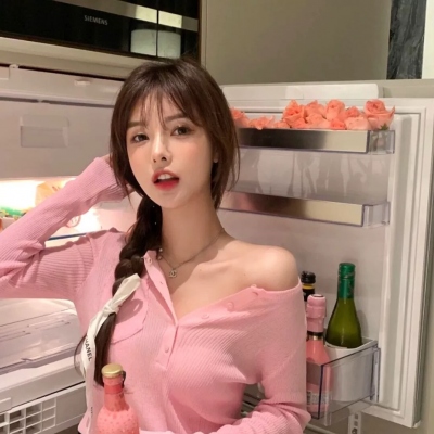 很欲很撩的女生头像(24张)