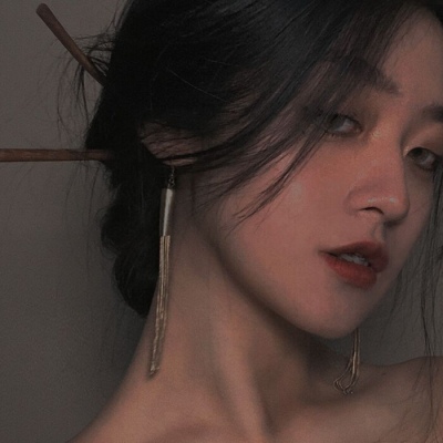 高清好看的霸气高冷女神图片(精选21张)